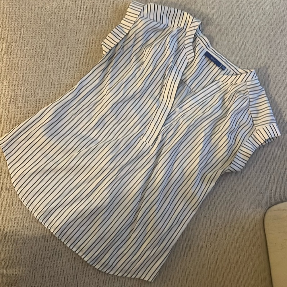 Apt 9 striped blouse perfect for work